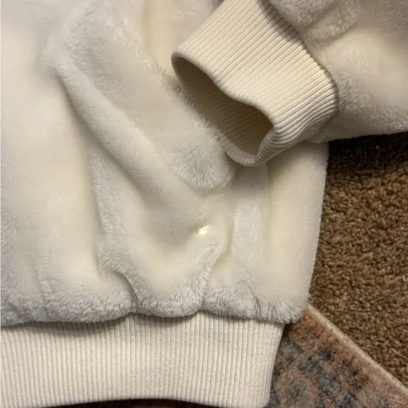 Women’s Ugg Jacket - Picture 6 of 8